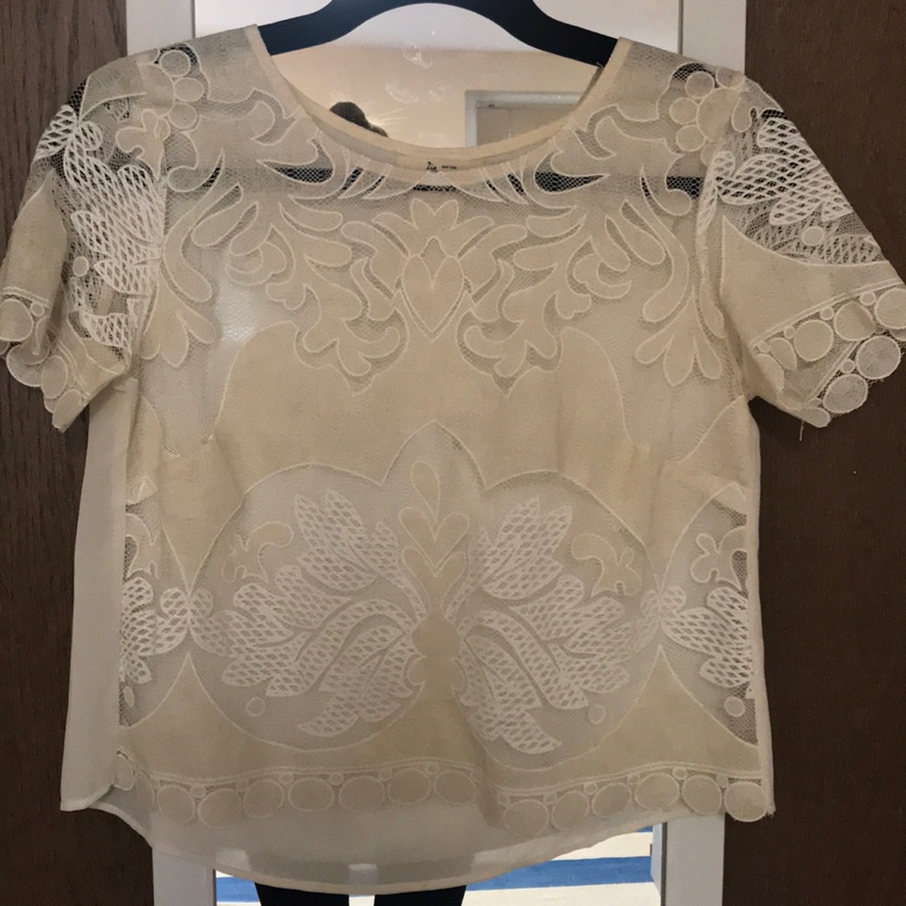 NEW-beautiful cream blouse with linen detailing